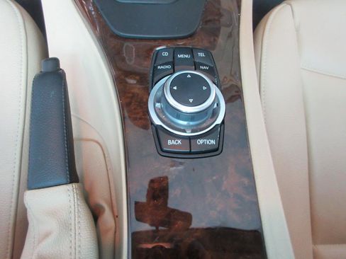 Used 2011 BMW 328i Wagon RWD image 45