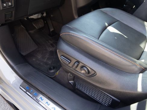 Used 2024 Toyota Sienna XSE w/ XSE Plus Package image 13