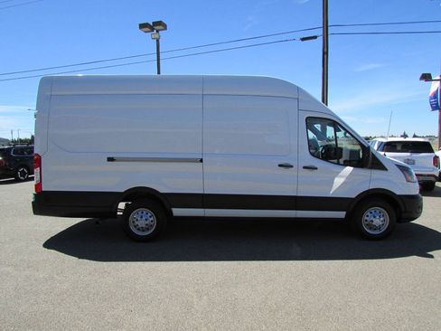 Used 2024 Ford Transit 250 148 High Roof Extended AWD w/ Load Area Protection Package image 5