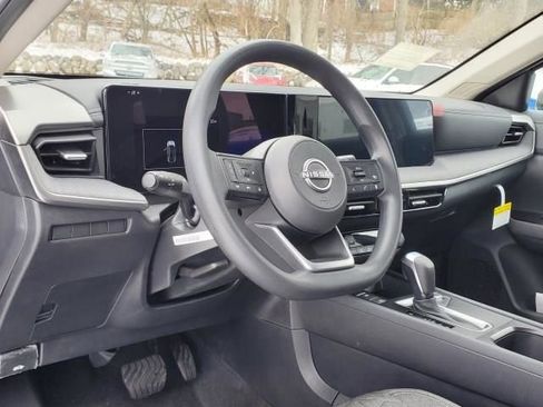 New 2026 Nissan Kicks SV image 10