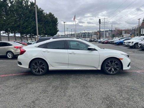 Used 2019 Honda Civic Sport image 4