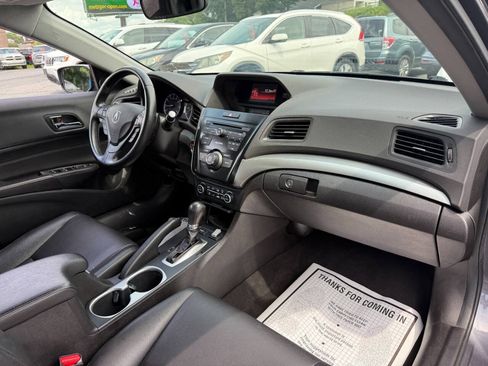 Used 2017 Acura ILX FWD image 29