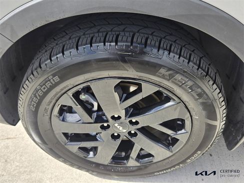 Certified 2022 Kia Sorento S image 10