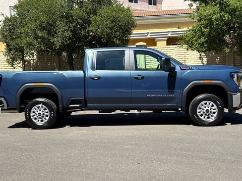 New 2026 GMC Sierra 2500 Pro AWD/4WD image 3