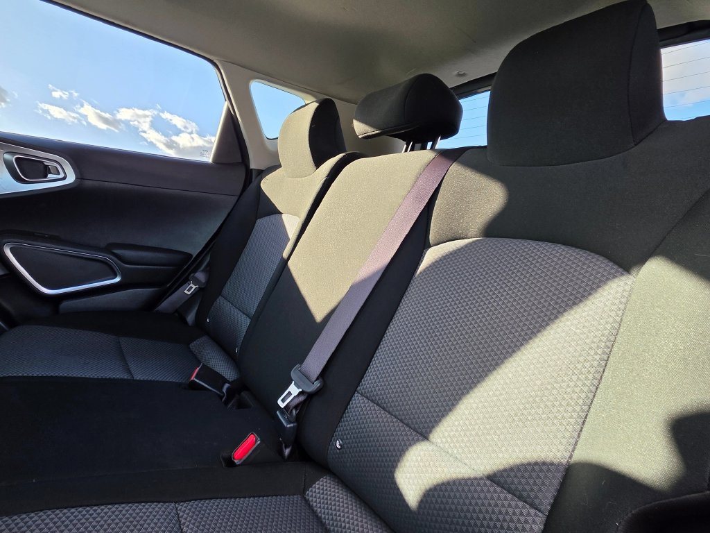 Certified 2023 Kia Soul LX w/ LX Technology Package FWD image 19
