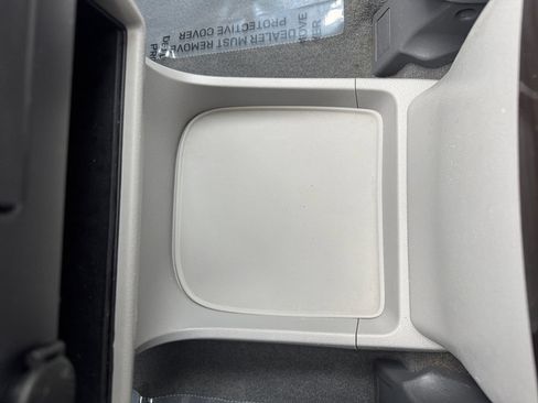 Used 2019 Toyota Sienna XLE FWD image 25