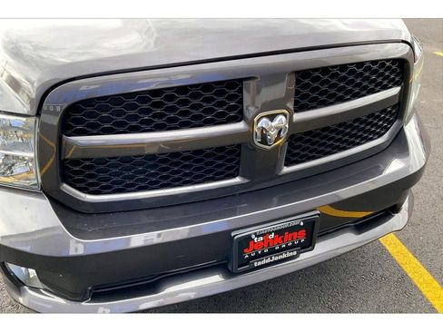 Used 2018 RAM 1500 Express w/ Express Value Package AWD/4WD image 29