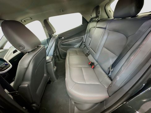 Used 2018 Chevrolet Bolt Premier w/ Driver Confidence II Package image 28