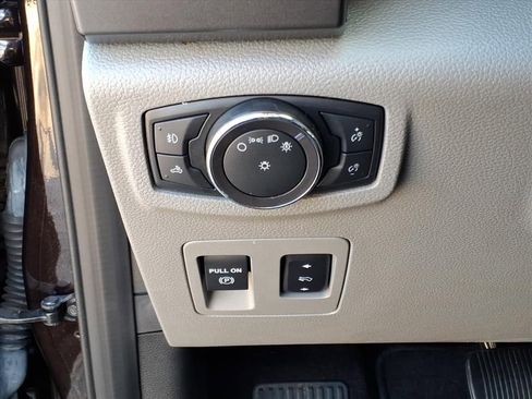 Used 2018 Ford F150 XLT w/ Equipment Group 302A Luxury image 23