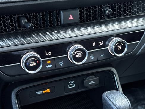 Used 2024 Honda CR-V LX image 19