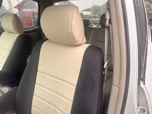 Used 2006 Toyota Tundra Limited image 15