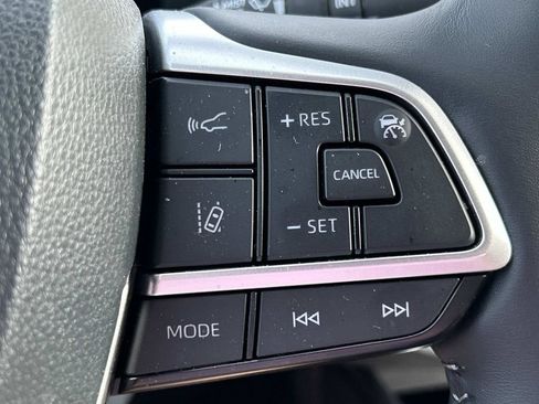 New 2026 Toyota Highlander Limited AWD/4WD image 36