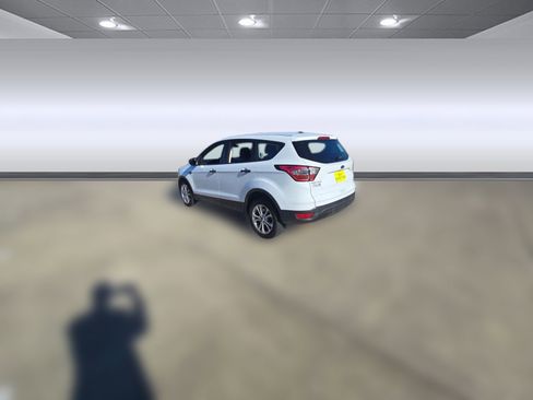 Used 2017 Ford Escape S image 2