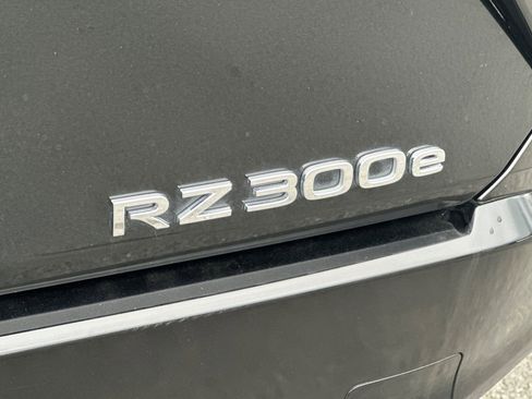 Used 2024 Lexus RZ 300e Premium image 21