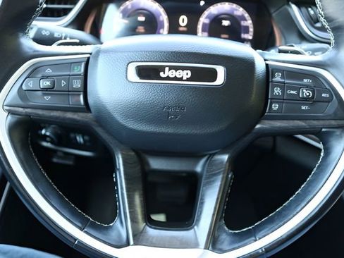 Used 2022 Jeep Grand Cherokee L Limited image 22