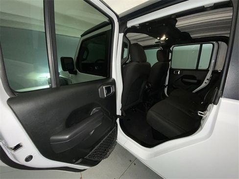 Used 2020 Jeep Gladiator Sport w/ Quick Order Package 24S image 22