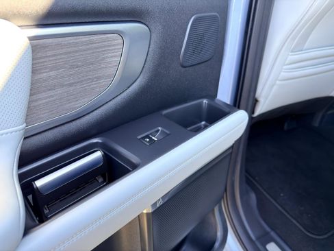 New 2025 Ford Expedition Platinum w/ Platinum Ultimate Package image 31