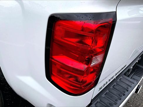 Used 2015 Chevrolet Silverado 1500 LT w/ Custom Sport Edition image 28