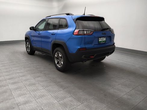 Used 2019 Jeep Cherokee Trailhawk w/ Cold Weather Group AWD/4WD image 5
