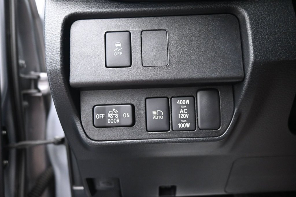 Used 2021 Toyota Tacoma TRD Off-Road AWD/4WD image 20