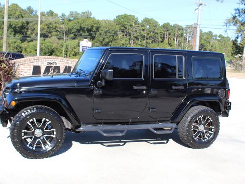 Used 2016 Jeep Wrangler Unlimited Sport w/ Connectivity Group image 19