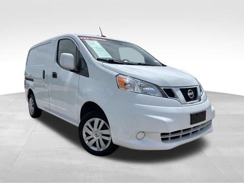 Used 2020 Nissan NV200 SV w/ Back Door Glass Package FWD image 2