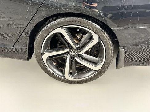 Used 2021 Honda Accord Sport image 9