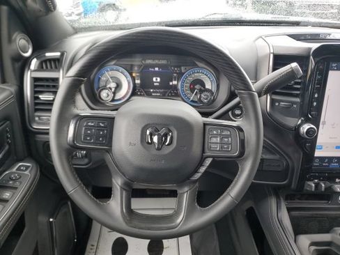 Used 2022 RAM 3500 Limited AWD/4WD image 18