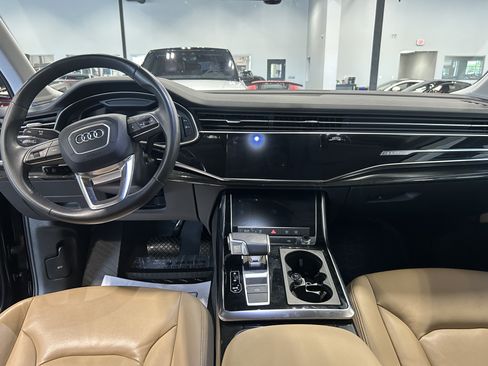 Used 2023 Audi Q7 3.0T Premium Plus w/ Premium Plus Package AWD/4WD image 13