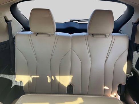 Used 2023 Acura MDX SH-AWD w/ Technology Package image 16