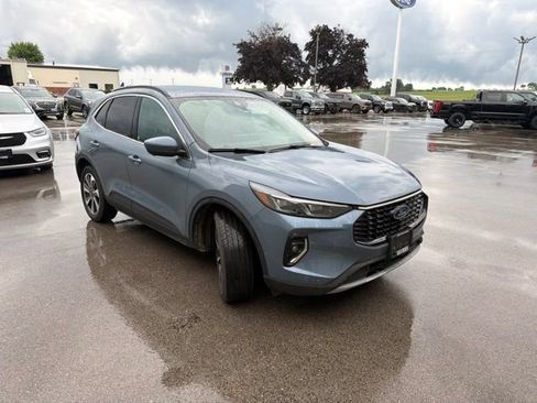 Used 2023 Ford Escape Platinum w/ Premium Technology Package AWD/4WD image 1