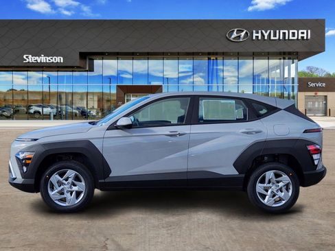 New 2026 Hyundai Kona SE AWD/4WD image 2