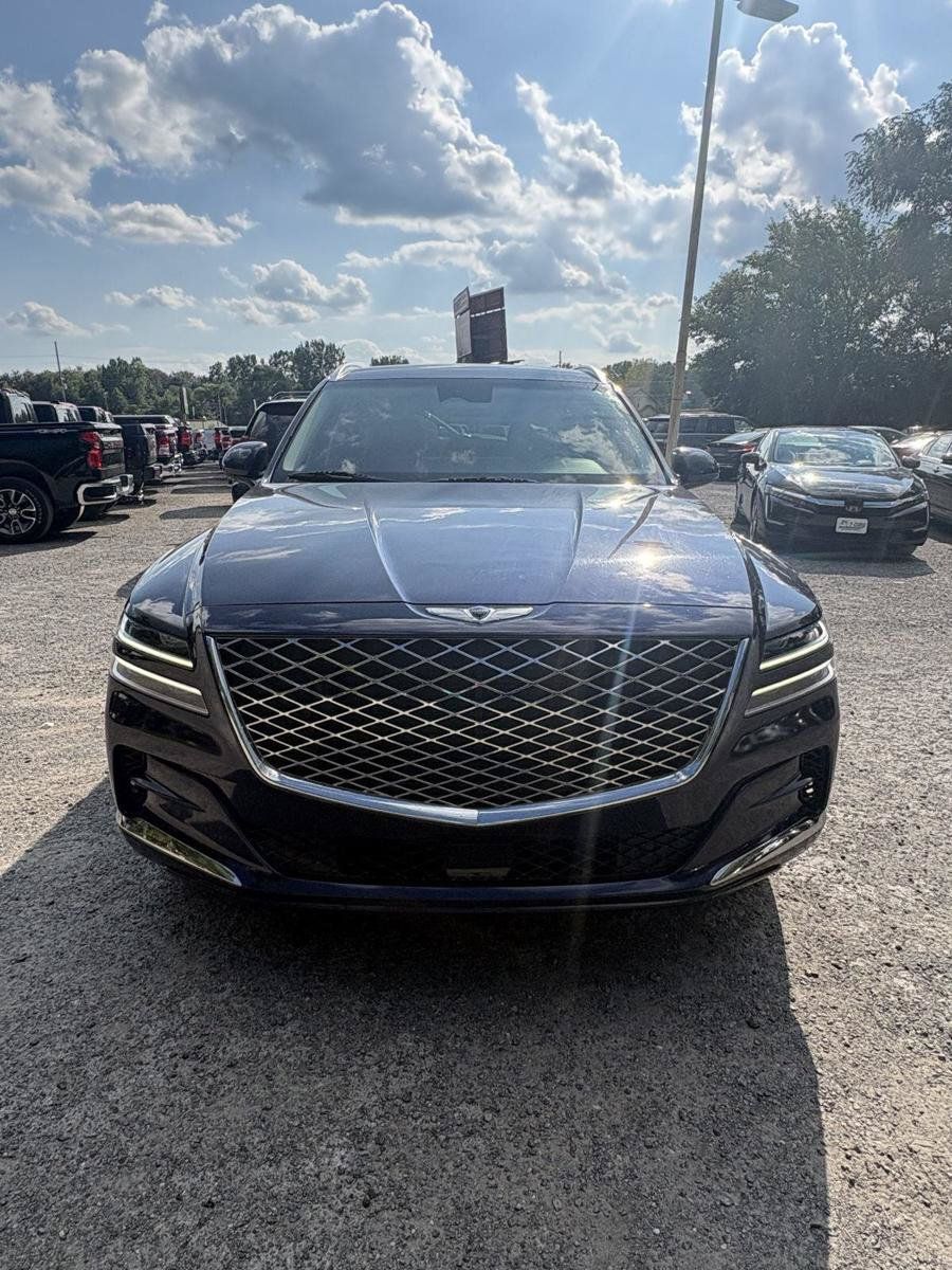 Used 2024 Genesis GV80 2.5T AWD/4WD image 3
