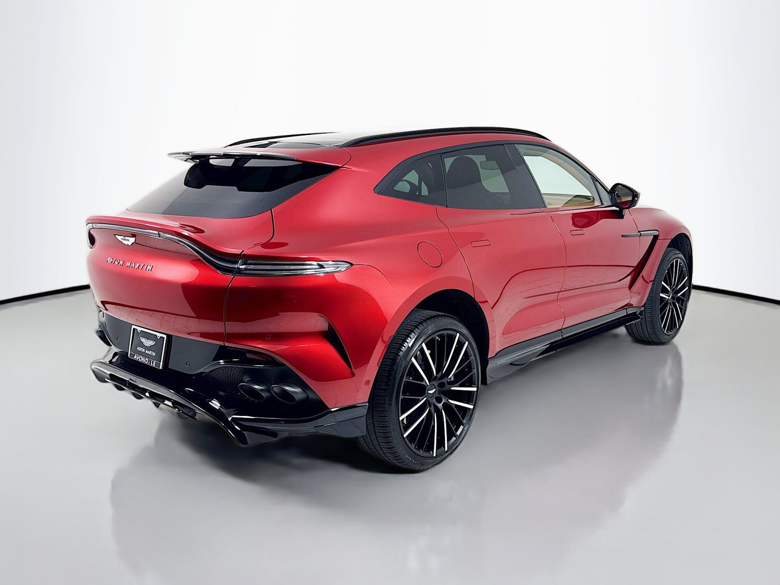 Used 2024 Aston Martin DBX 707 AWD/4WD image 8