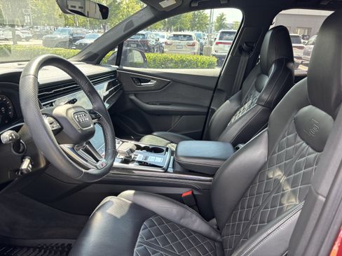 Used 2023 Audi SQ7 Premium Plus AWD/4WD image 19
