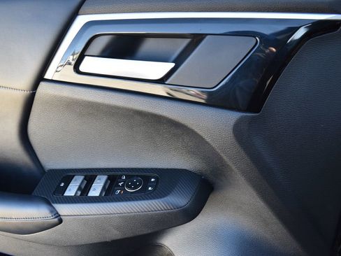 Used 2023 Mitsubishi Outlander SE image 27