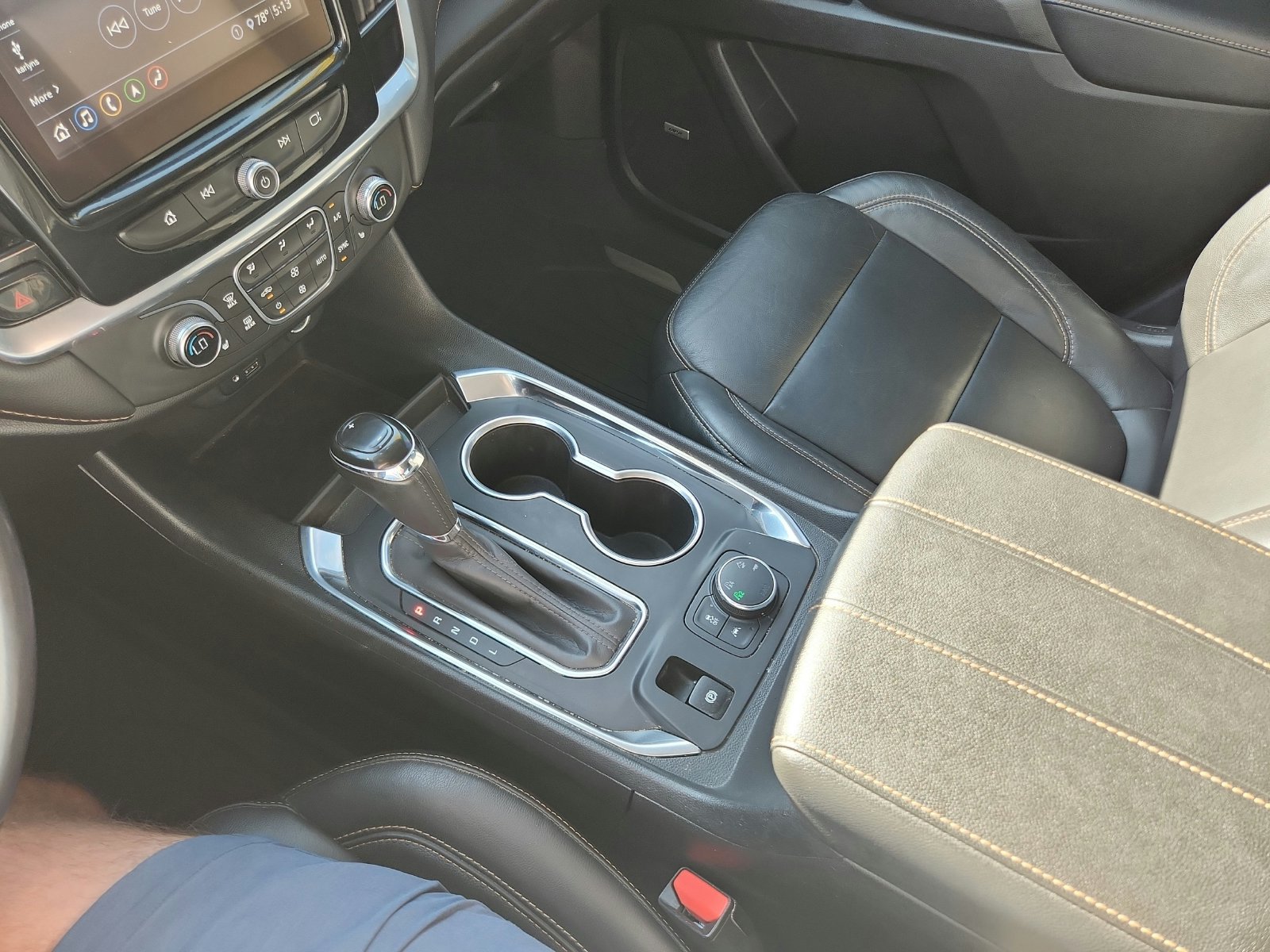 Used 2020 Chevrolet Traverse RS w/ LPO, Floor Liner Package AWD/4WD image 16