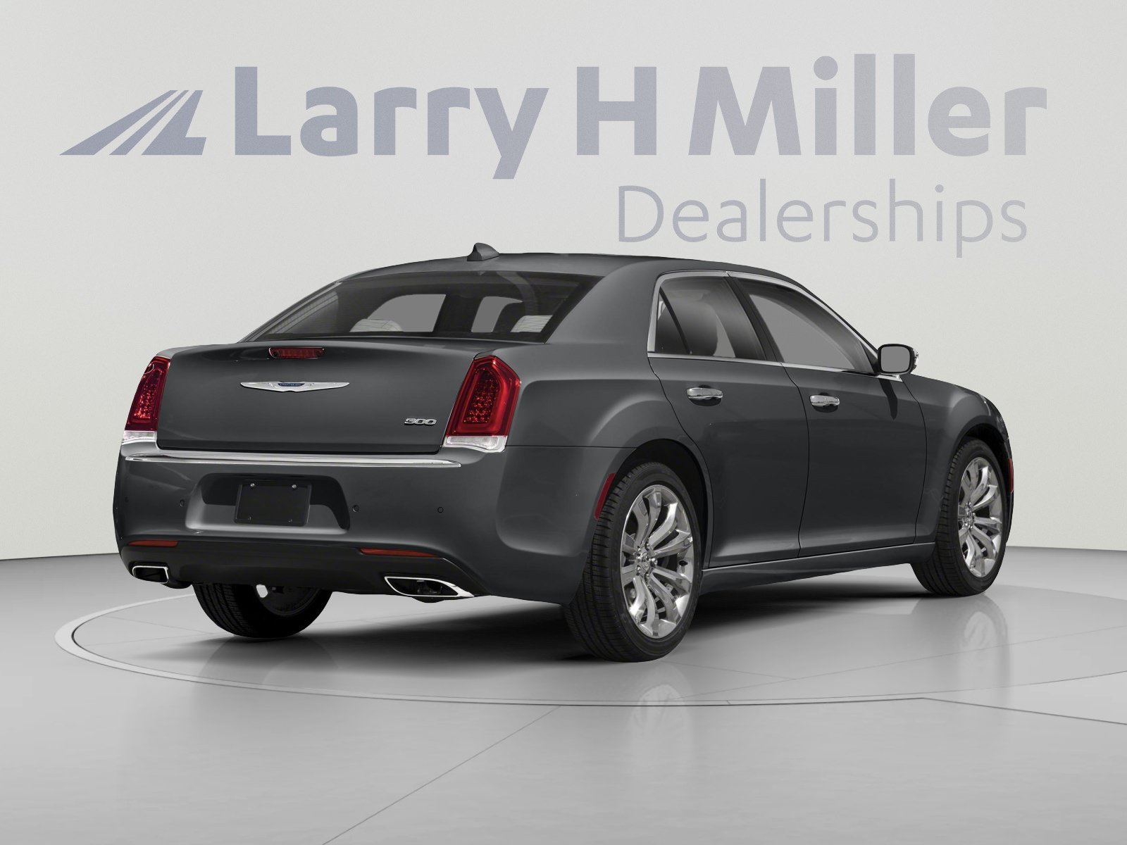 Used 2019 Chrysler 300 Touring w/ Driver Convenience Group RWD image 2