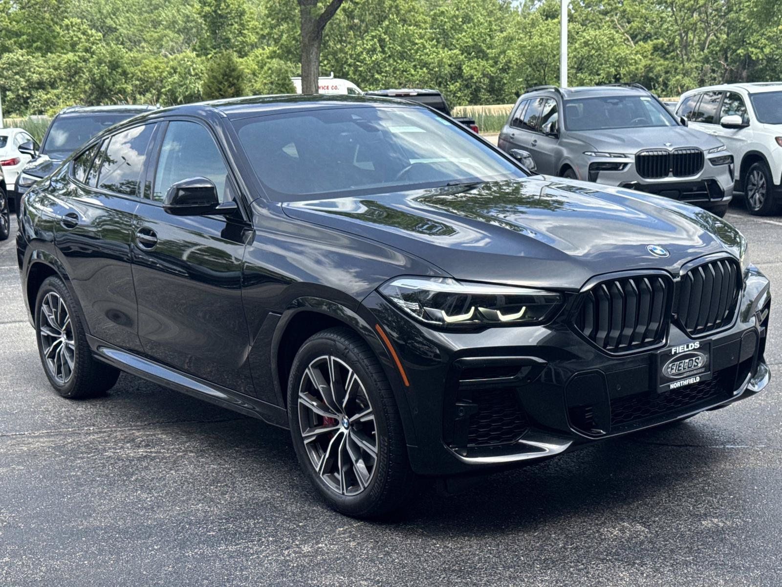 Used 2023 BMW X6 xDrive40i w/ M Sport Package AWD/4WD image 3