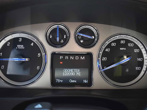 Used 2011 Cadillac Escalade Premium AWD/4WD image 19