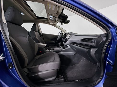 Used 2025 Subaru Crosstrek 2.0i Premium image 31