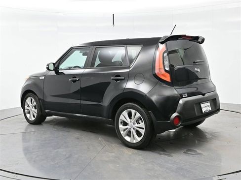 Used 2014 Kia Soul + image 5