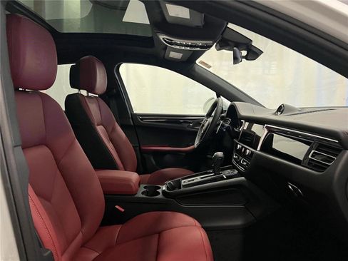 New 2026 Porsche Macan Turbo image 16