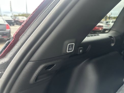 New 2025 Jeep Grand Cherokee Altitude image 22