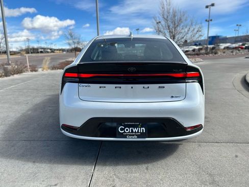 Used 2024 Toyota Prius XLE image 7