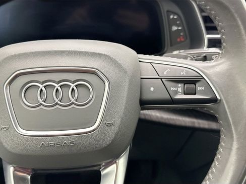 Used 2019 Audi Q8 Prestige w/ Luxury Package image 12