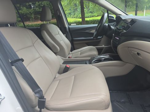 Used 2021 Honda Pilot EX-L image 10