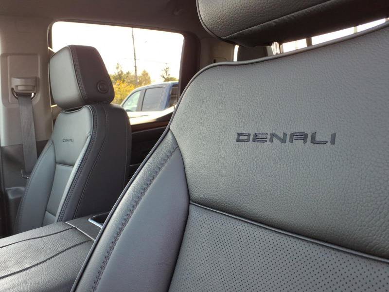 Used 2024 GMC Sierra 1500 Denali AWD/4WD image 7