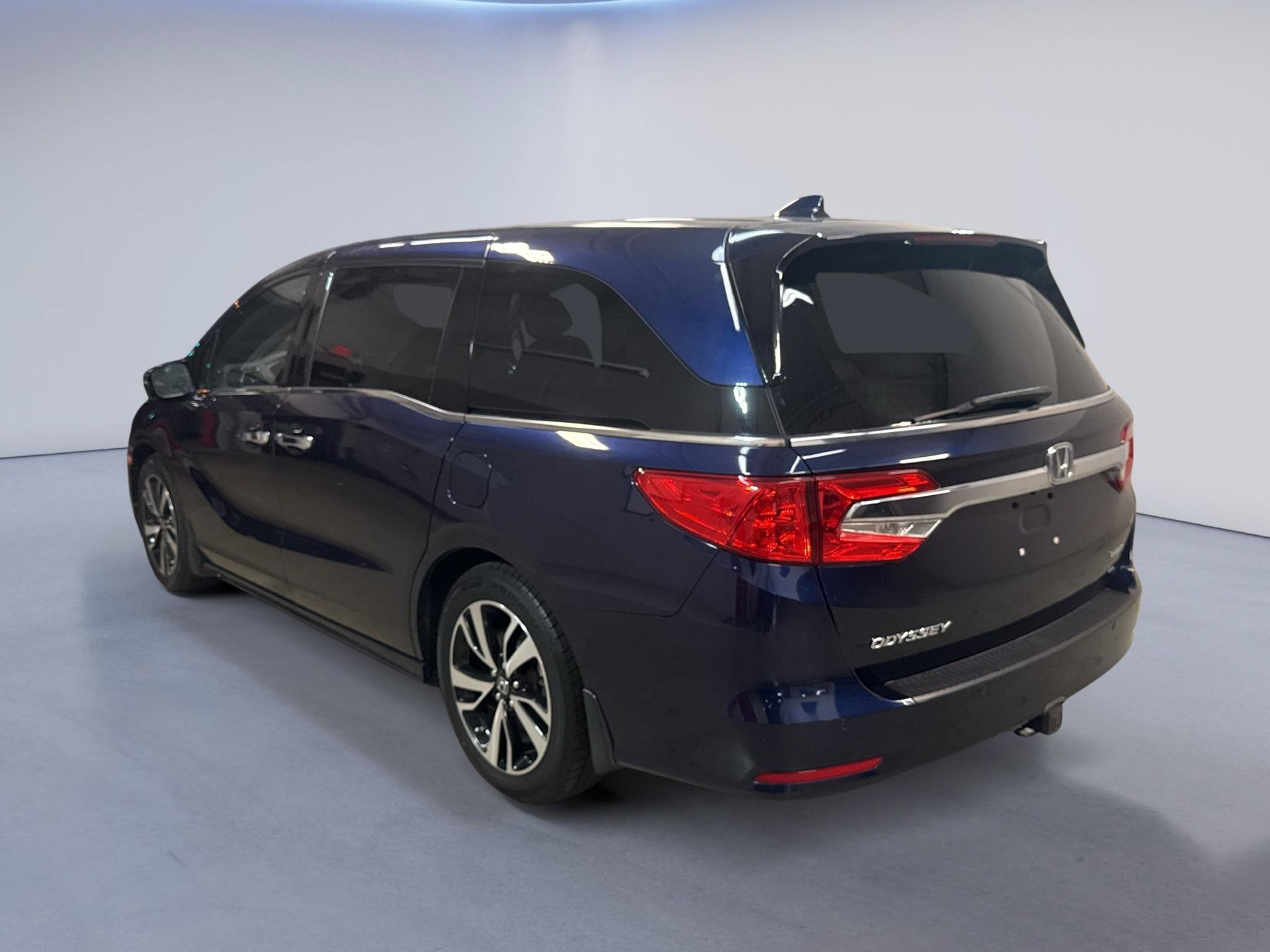Used 2019 Honda Odyssey Elite image 5