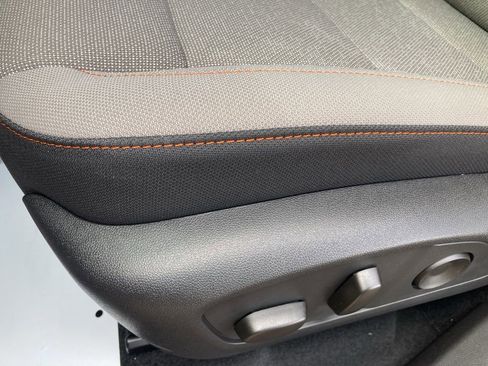 New 2026 Chevrolet Traverse LT w/ Enhanced Driving Package image 17